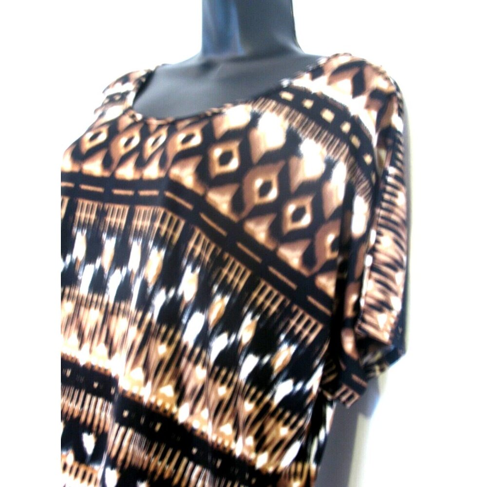 Notations blouse. Animal Print scoop neck with Fringes, Short sleeve XL